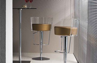 Chaises et Tabourets